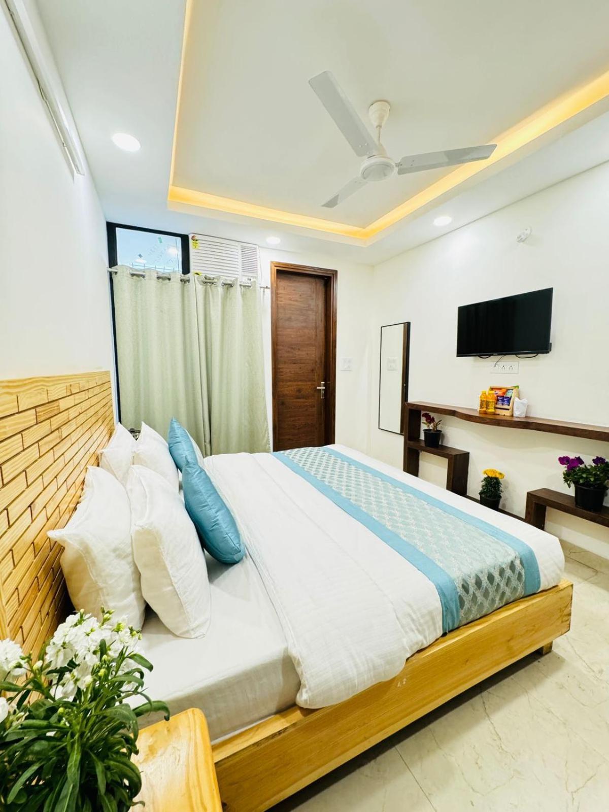 Hotel Ashram View Just 10 Minute Away Form Nizamuddin Railway Station New Delhi Extérieur photo