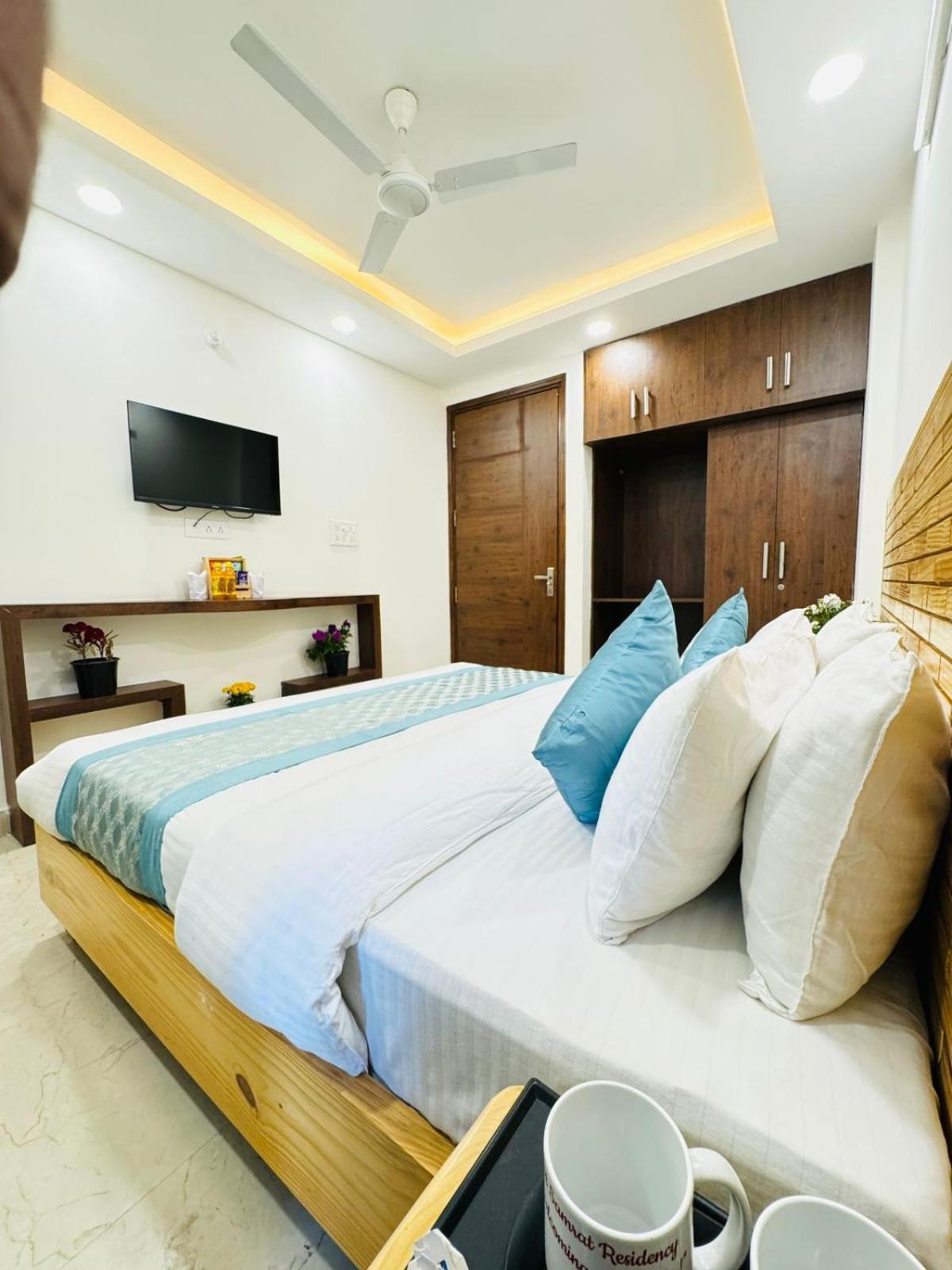 Hotel Ashram View Just 10 Minute Away Form Nizamuddin Railway Station New Delhi Extérieur photo