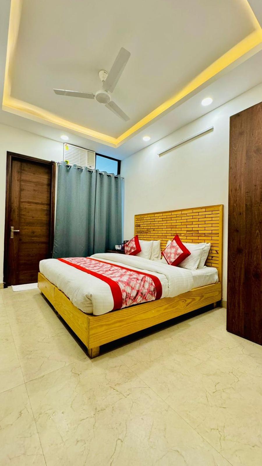 Hotel Ashram View Just 10 Minute Away Form Nizamuddin Railway Station New Delhi Extérieur photo
